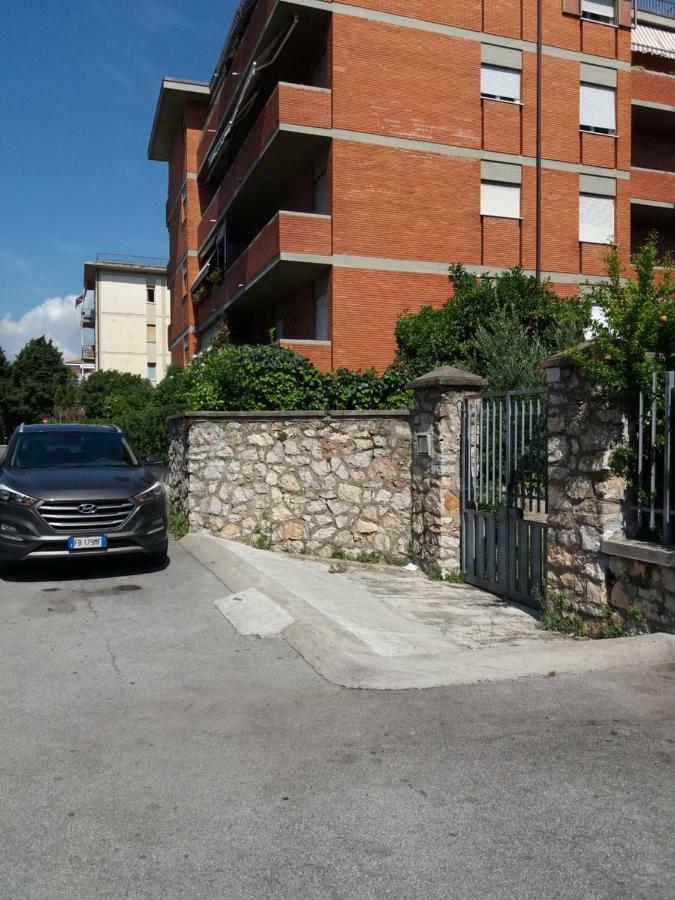 Casa vacanze Lida Marina Di Carrara Esterno foto